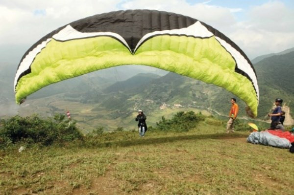 Gioi tre hao hung bay du luon chiem nguong ruong bac thang-hinh-anh-6