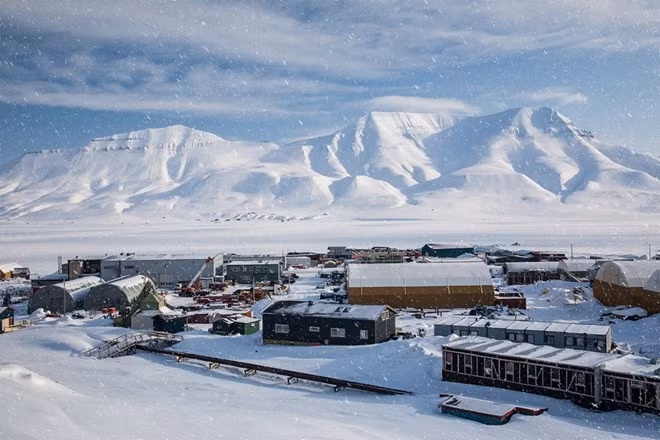Quần đảo Svalbard nằm giữa Nauy và Bắc Cực rất giống với bối cảnh trong bộ phim hoạt hình Frozen. 