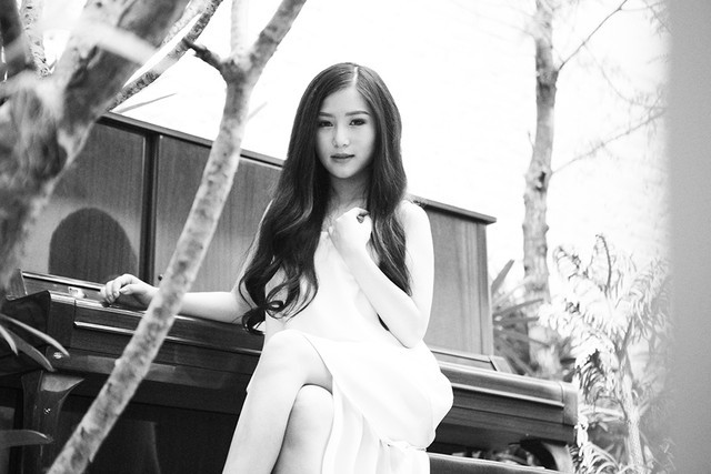 Hương Tràm tuyên bố về việc phẫu thuật thẩm mỹ ảnh 11 Hương Tràm tuyên bố về việc phẫu thuật thẩm mỹ ảnh 11
