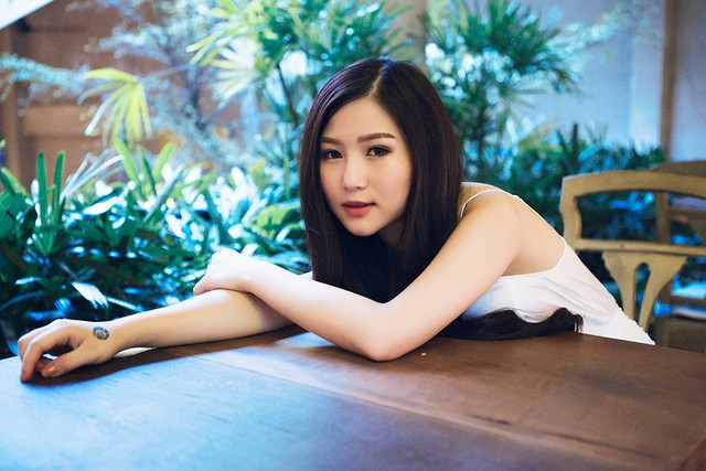 Hương Tràm tuyên bố về việc phẫu thuật thẩm mỹ ảnh 2 Hương Tràm tuyên bố về việc phẫu thuật thẩm mỹ ảnh 2