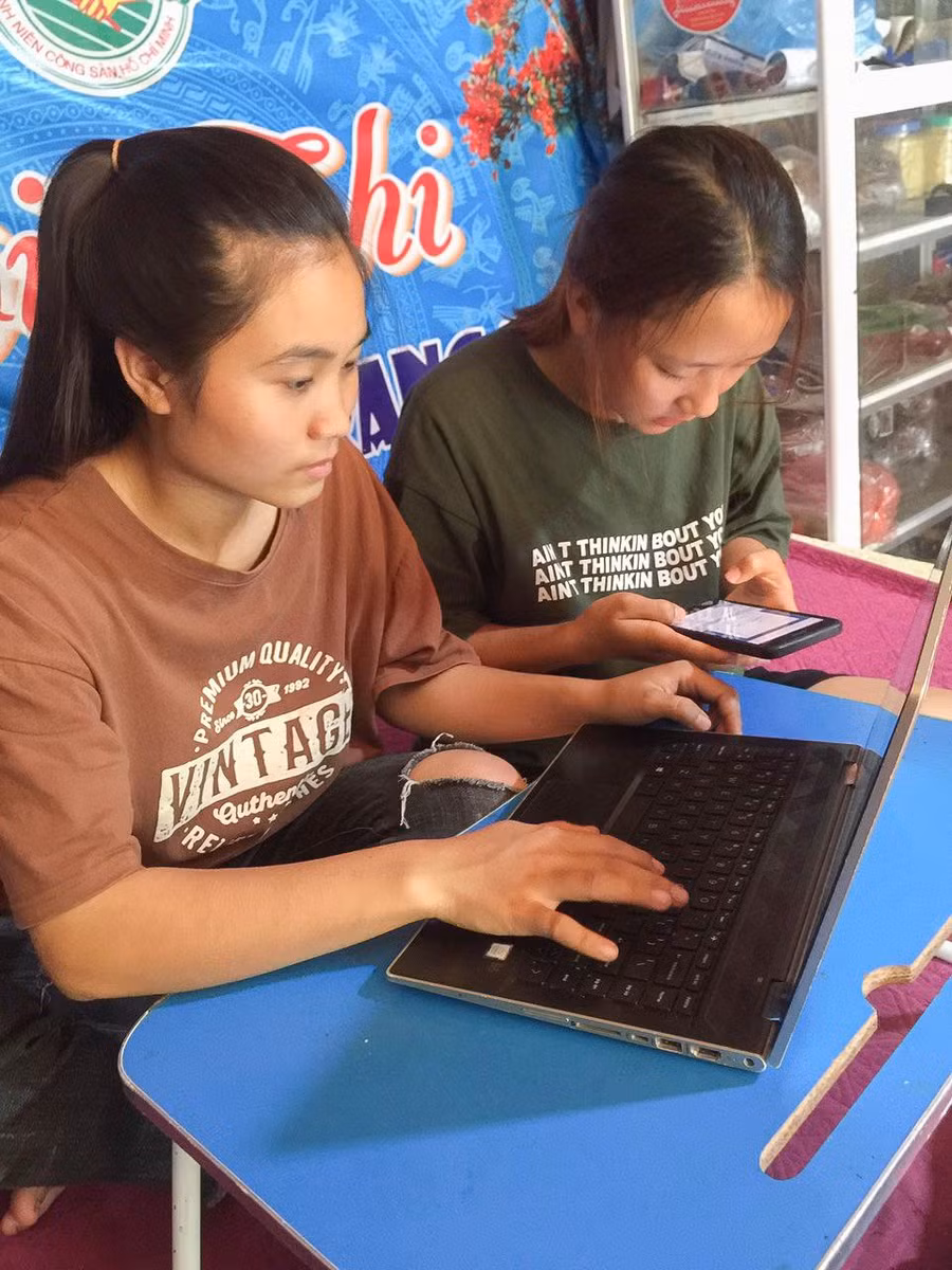 Do sử dụng tài khoản ngân hàng MBBank, không có trên hệ thống nên em Chu Chung Hoa, Trường PTDTNT Ka Lăng (tỉnh Lai Châu) không thể tự thanh toán.