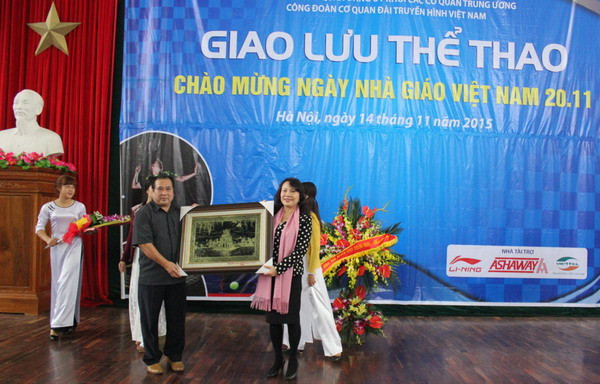 Giao lưu thể thao mừng ngày 20/11