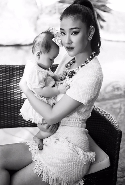 Con gái Maya đáng yêu khi làm mẫu cùng mẹ ảnh 12 [CaptionStylist: Đỗ Long Photo: Lê Thiện Viễn Make up: Huyền HP