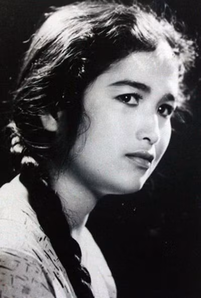 Vẻ đẹp đi cùng năm tháng của NSND Trà Giang - ảnh 2