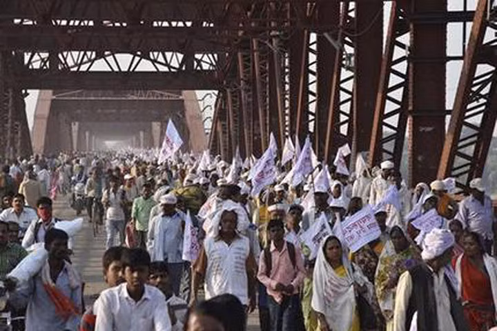 Giẫm đạp kinh hoàng ở Ấn Độ, ít nhất 19 người chết