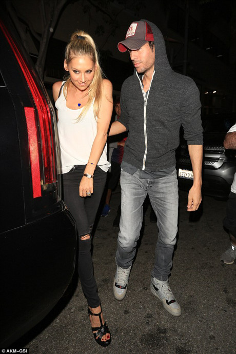 Enrique Iglesias và Anna Kournikova: 15 năm tình nồng - Ảnh 2 Enrique Iglesias va Anna Kournikova: 15 nam tinh nong - Anh 2