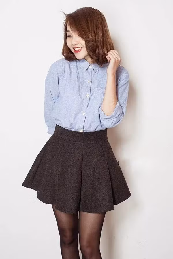 Phong cách thời trang biến hóa đa dạng của hot girl Linh Kiu