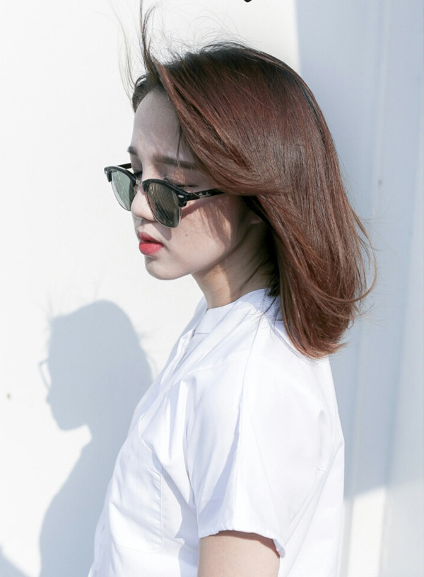 Phong cách thời trang biến hóa đa dạng của hotgirl Linh Kiu ảnh 7 Phong cách thời trang biến hóa đa dạng của hot girl Linh Kiu