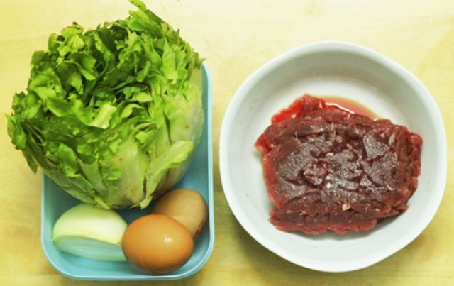Salad trộn thịt bò xào thanh mát, ngon miệng