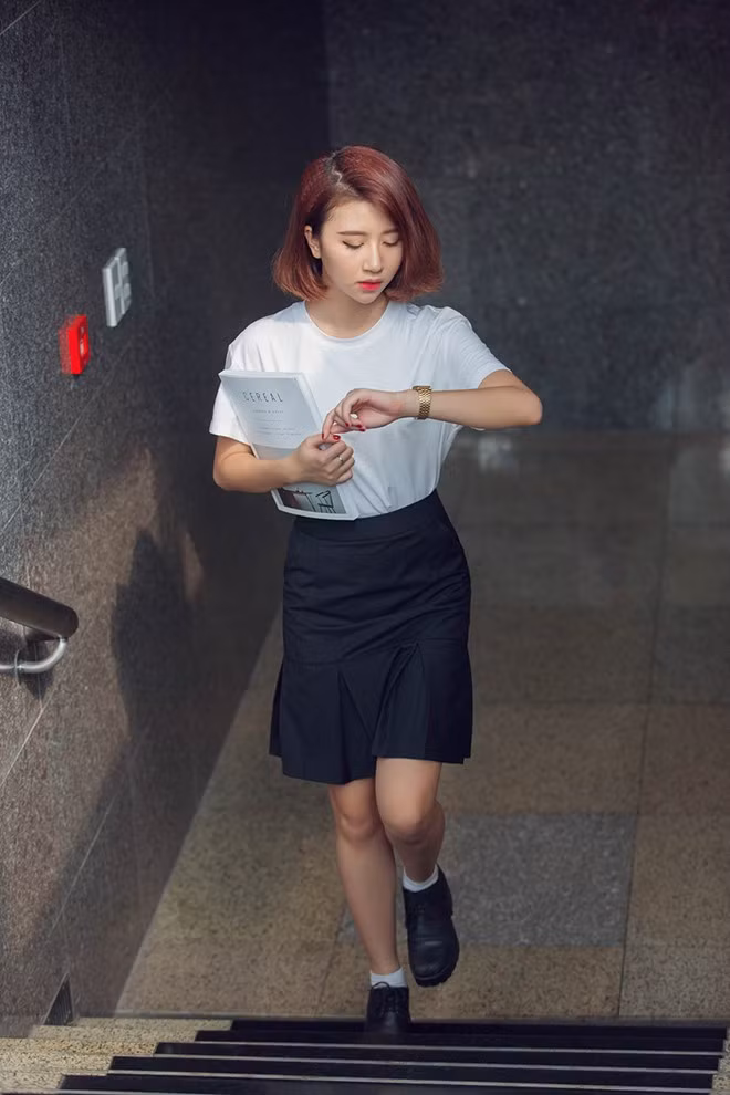 Quỳnh Anh Shyn mặc đẹp trên phố Sài Gòn
