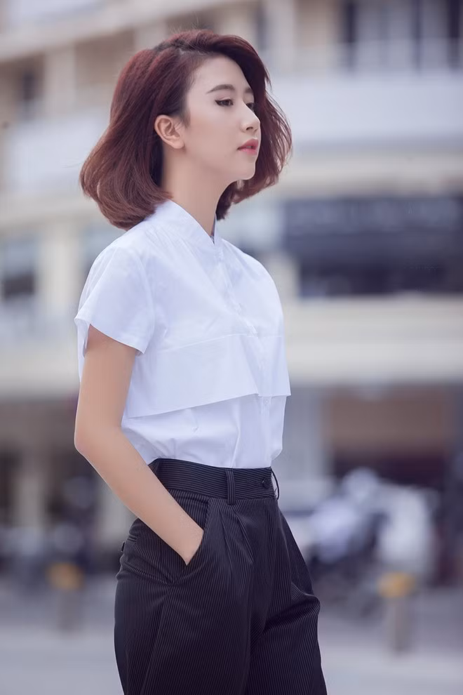 B Trần (Trần Quốc Anh, sinh năm 1990) và Quỳnh Anh Shyn (Phí Quỳnh Anh, sinh năm 1996) được coi là cặp đôi đẹp của làng mẫu teen Việt. Công khai chuyện tình cảm từ tháng 10/2012, cả hai trở thành tâm điểm của giới trẻ. Họ được đánh giá là 