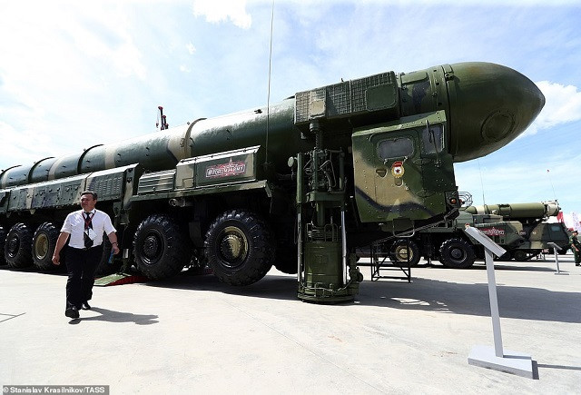 Bệ phóng tên lửa đạn đạo liên lục địa RT-2PM Topol Bệ phóng tên lửa đạn đạo liên lục địa RT-2PM Topol