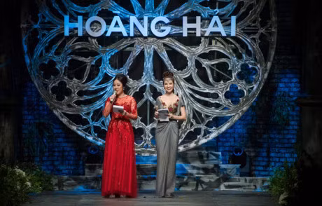 Nha thiet ke Viet dau gia hon 1 ty dong de tu thien - Anh 1