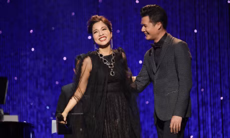 Mỹ Linh, Hà Trần xuất hiện trong liveshow của Quang Dũng ở Mỹ - Ảnh 4 My Linh, Ha Tran xuat hien trong liveshow cua Quang Dung o My - Anh 4