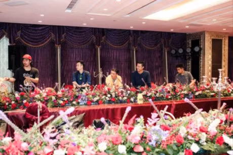 Hai cap doi hot nhat Vbiz den mung tinh ban 14 nam cua Dam Vinh Hung va Duong Trieu Vu - Anh 3