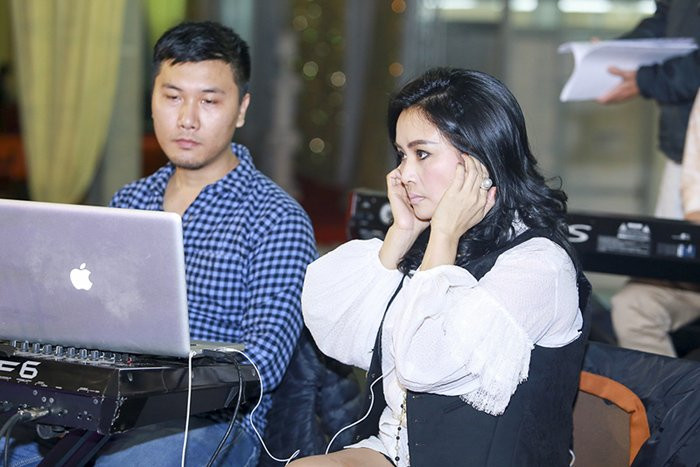 Thanh Lam, Hồng Nhung, Mỹ Linh, Hà Trần,