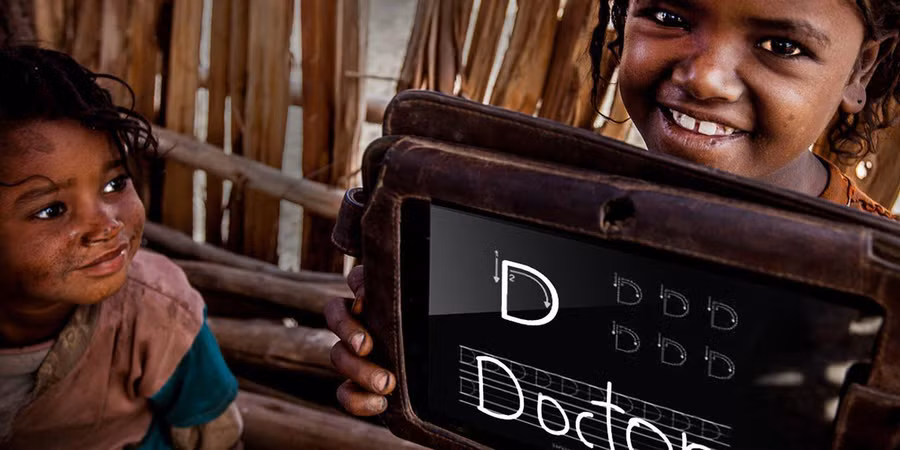 Tỷ phú Elon Musk chi 15 triệu đô la giúp trẻ em Tanzania biết chữ