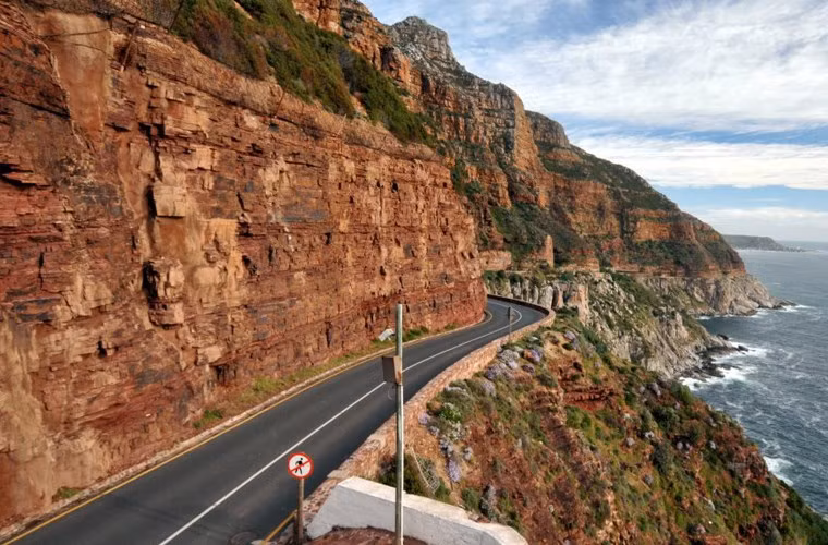 10 con đường đẹp nhất cho xe lăn bánh ảnh 7