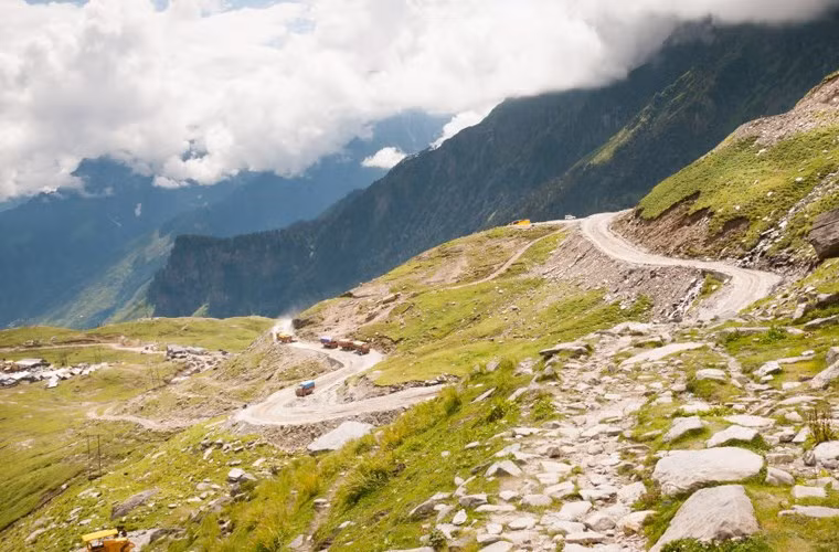 10 con đường đẹp nhất cho xe lăn bánh ảnh 4