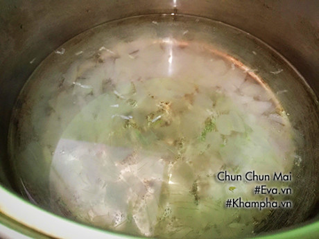 Chè nha đam hạt sen thơm ngon, bổ dưỡng - Ảnh 3 Che nha dam hat sen thom ngon, bo duong - Anh 3