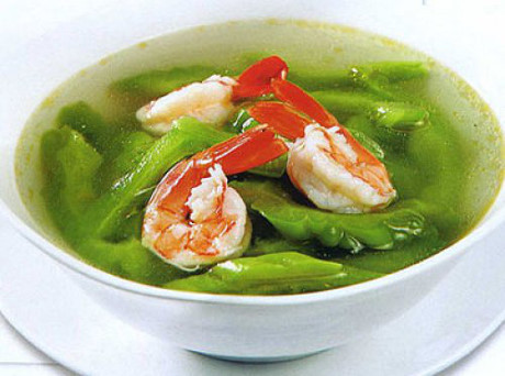 Ngày hè thanh mát đưa cơm với canh mướp đắng nấu thịt - ai ăn cũng thích - Ảnh 1 Ngay he thanh mat dua com voi canh muop dang nau thit - ai an cung thich - Anh 1