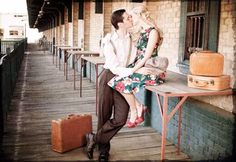 Phu nu co tien, khong can lay long dan ong van thich! - Anh 2