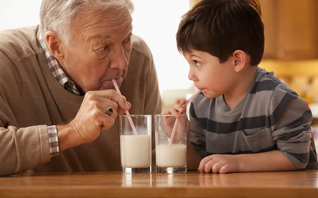 Uống 3 cốc sữa mỗi ngày giúp ngăn ngừa bệnh Alzheimer và Parkinson.