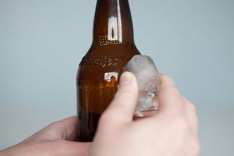 3 meo nho cat chai thuy tinh thanh do trang tri de nhu tro ban tay - Anh 11