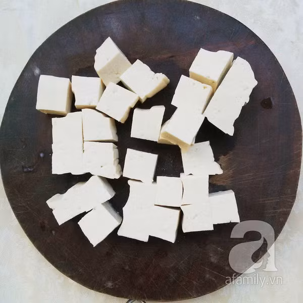 Đậu phụ sốt vừng ngon cơm ngày đầu tháng