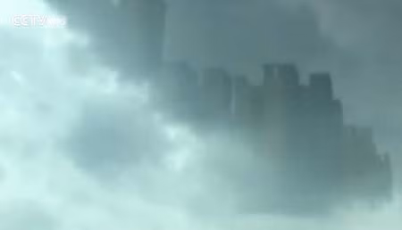 Xôn xao thành phố bí ẩn xuất hiện trên mây