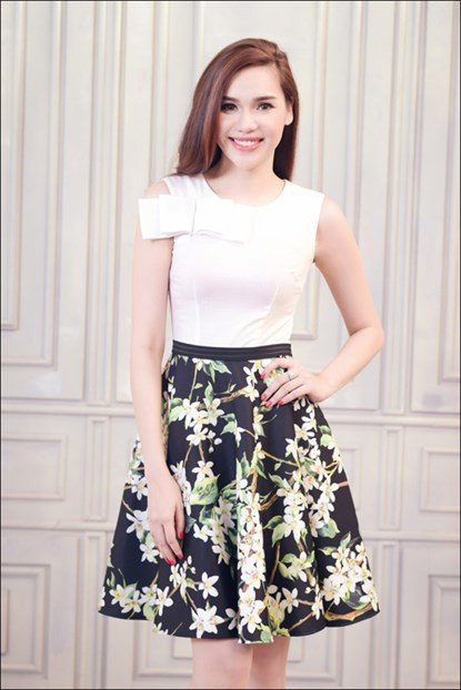Hoa hậu Diệu Hân cuốn hút với váy hè ảnh 14 Hoa hậu Diệu Hân cuốn hút với váy hè ảnh 14