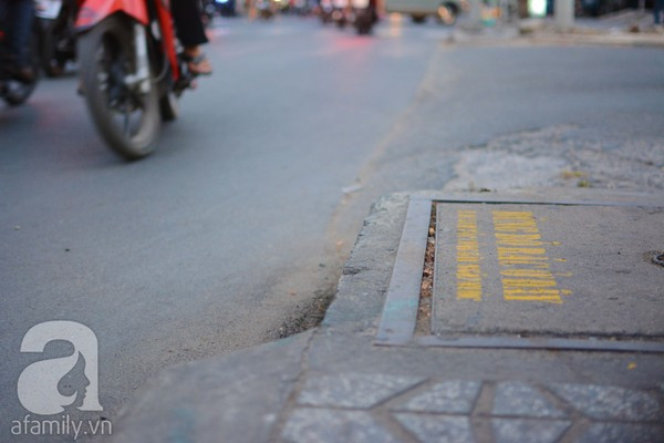 Biển báo dễ thương ở Sài Gòn Biển báo dễ thương ở Sài Gòn