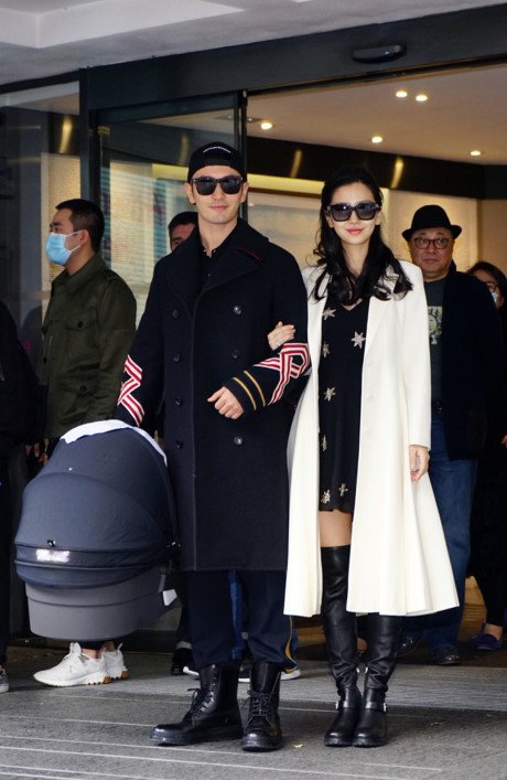 Angelababy tuoi tan rang ngoi sau 3 ngay sinh con - Anh 2