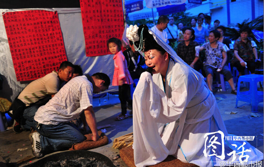 Nghề khóc thuê ở các làng quê Trung Quốc