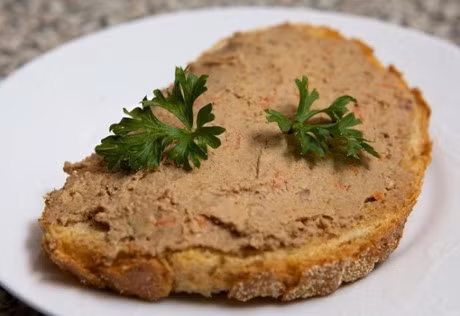 Cach lam pate gan lon voi cong thuc moi la cho bua an gia dinh - Anh 1