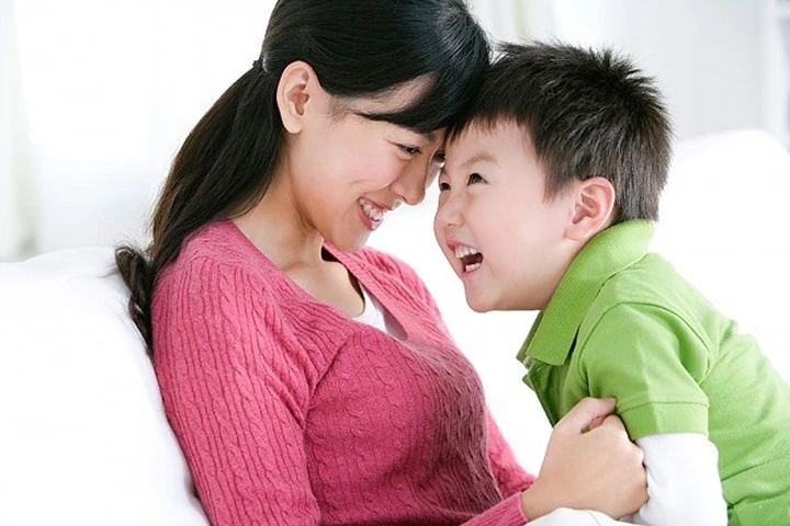 6 cách dạy con nói tiếng anh như "gió" tại nhà