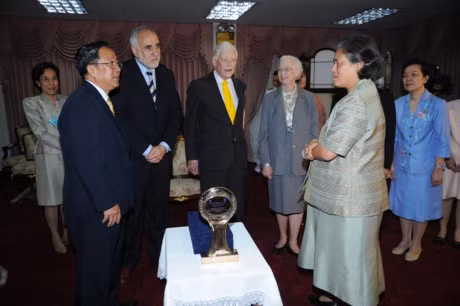 Chan dung nang Cong chua Thai Lan duoc hang trieu nguoi yeu men - Anh 8