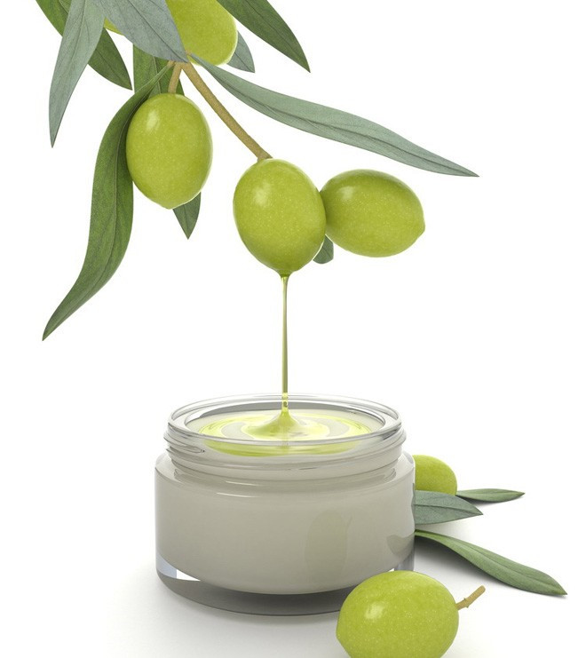 10. Mỹ phẩm có nguồn gốc thiên nhiên (Natural Beauty). Các loại mỹ phẩm hữu cơ, không chứa chất bảo quản, pareben, suffat… cần được để trong ngăn mát tủ lạnh sau khi sử dụng. Cách bảo quản này không chỉ giúp sản phẩm có độ bền tốt hơn mà còn ngăn chặn sự xâm nhập, lây lan của các loại vi khuẩn gây hại cho da.