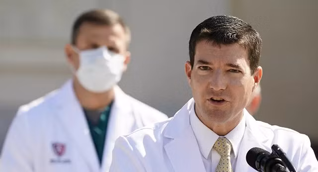 Bác sĩ Sean Conley cho biết TT Trump có thể xuất viện sớm nhất vào 5/10 (giờ Mỹ).