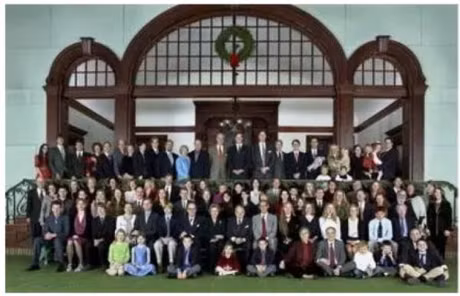 Bi quyet thinh vuong cua nha Rockerfeller, gia toc My sau doi giau khong ai sanh bang - Anh 3