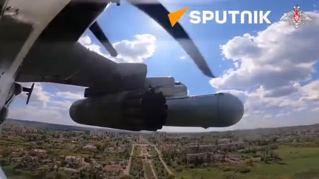 Video xe tăng bay KA-52 dội hỏa lực vào vị trí ngụy trang 