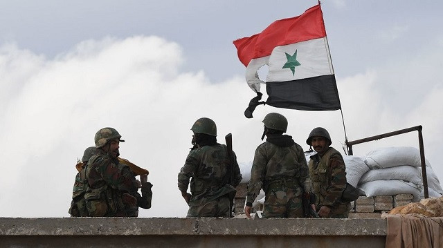 Người dân vui mừng đổ xuống đường khi quân đội Syria kiểm soát hoàn toàn Aleppo