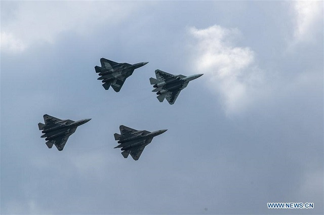 Những chiến cơ Su-57 có mặt trong triển lãm. Những chiến cơ Su-57 có mặt trong triển lãm.