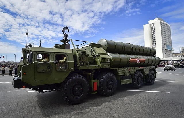 Hệ thống “Rồng lửa” S-400 của Nga