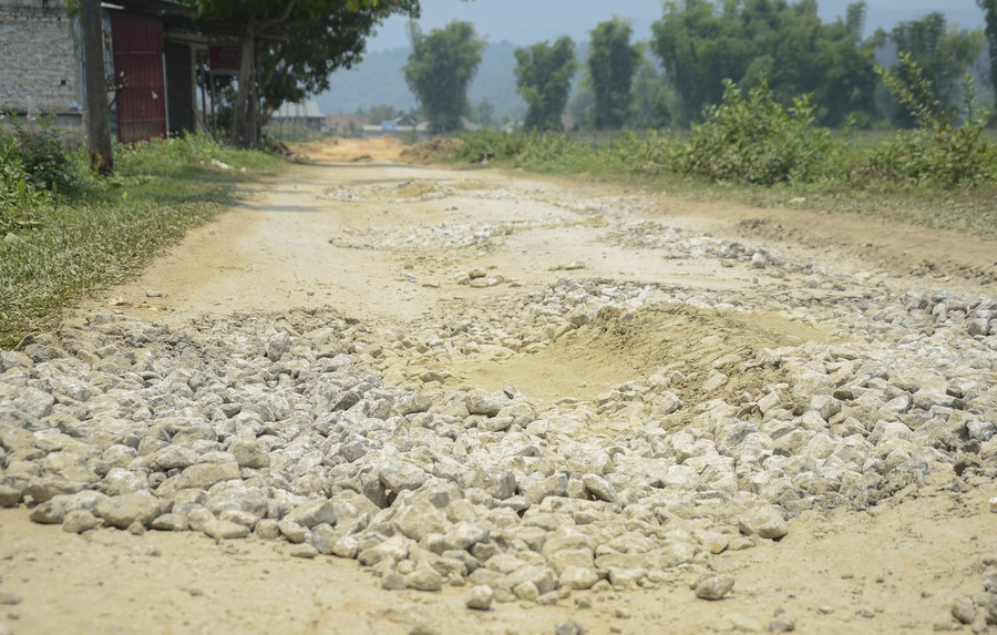 Những &quot;ổ voi&quot; nối tiếp...