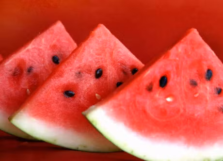 8 cong dung suc khoe cua tra hat dua co the ban chua biet - Anh 2