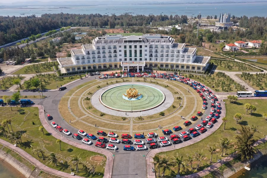 100 xe VF e34 lập kỷ lục “Đoàn caravan xe điện nhiều nhất Việt Nam” ảnh 2