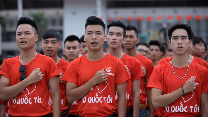 chào cờ, hát quốc ca