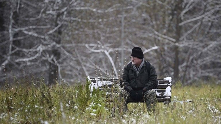 Một người Nga ở Moscow ngày 28/10. (Ảnh: Sputnik / Vladimir Astapkovich)