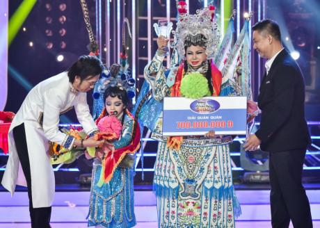 Khán giả tiếc vì Nhã Thy để hụt giải thưởng 700 triệu đồng - Ảnh 10 Khan gia tiec vi Nha Thy de hut giai thuong 700 trieu dong - Anh 10